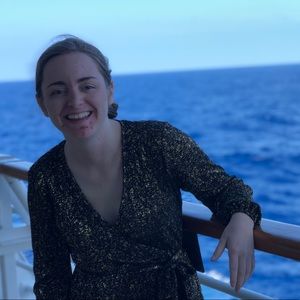 Meet your Posher, Mia